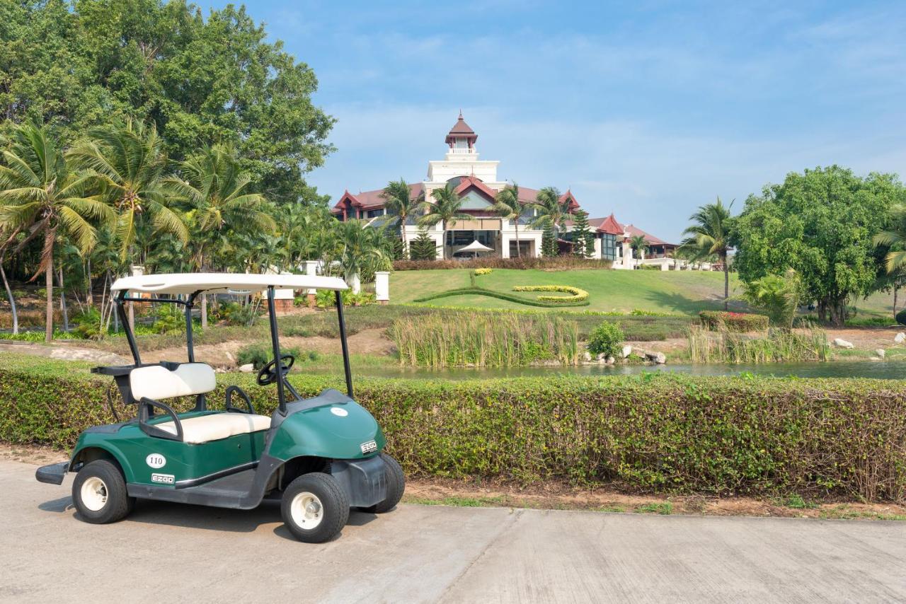 Springfield Village Golf & Spa Cha-Am Exterior photo